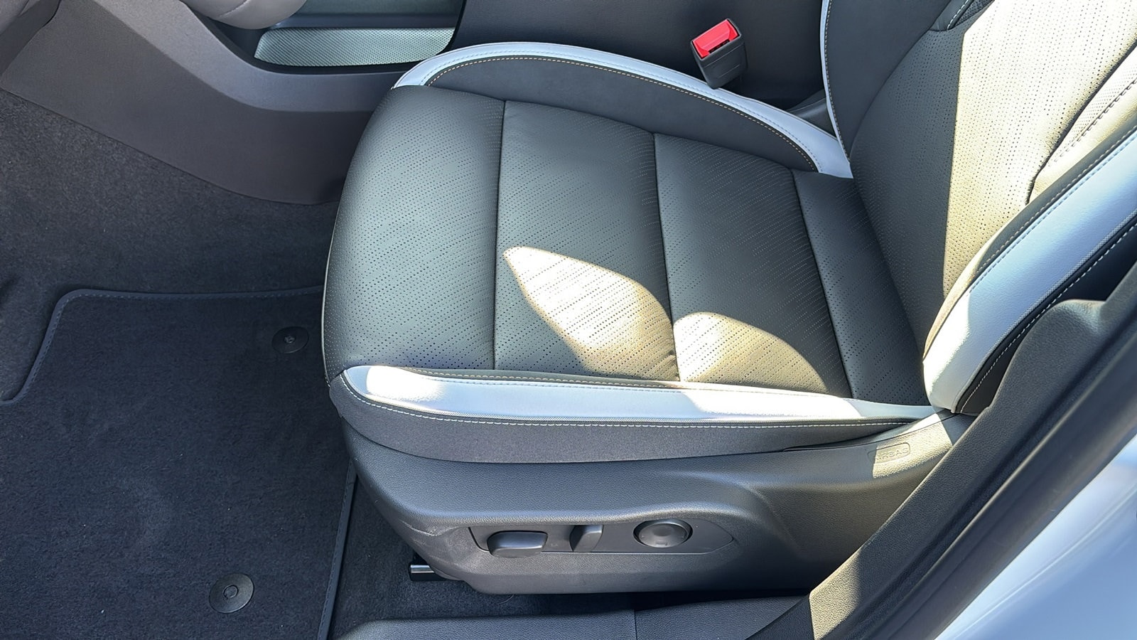 2026 Buick Envision Sport Touring - Photo 21