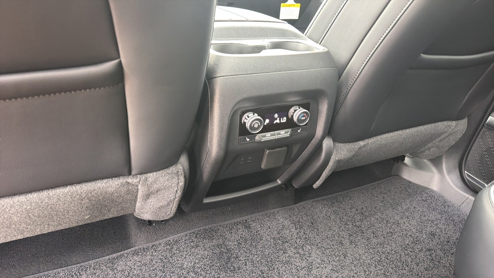 2026 Buick Enclave Avenir - Photo 26