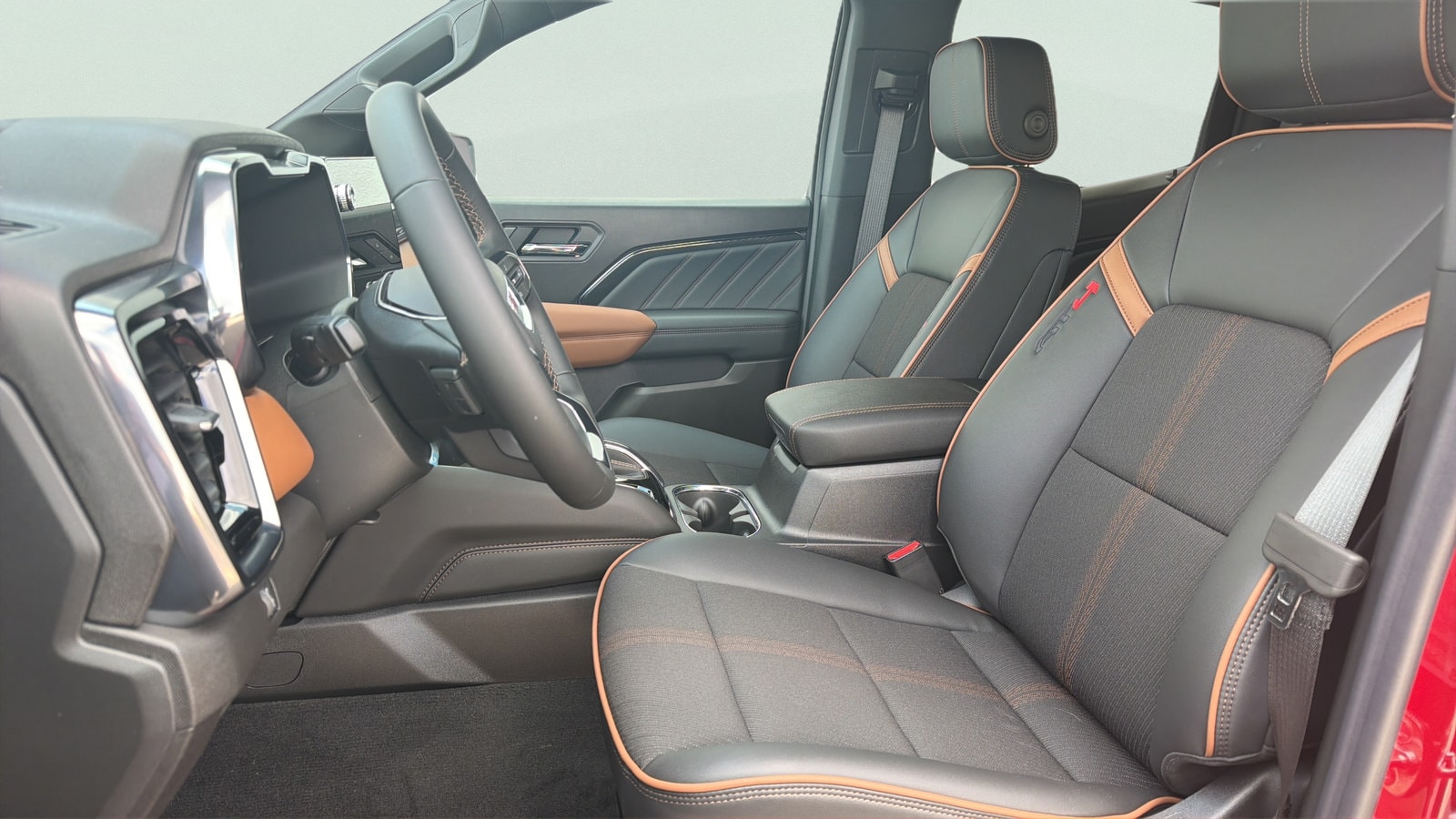 2026 GMC Canyon AT4 - Photo 10