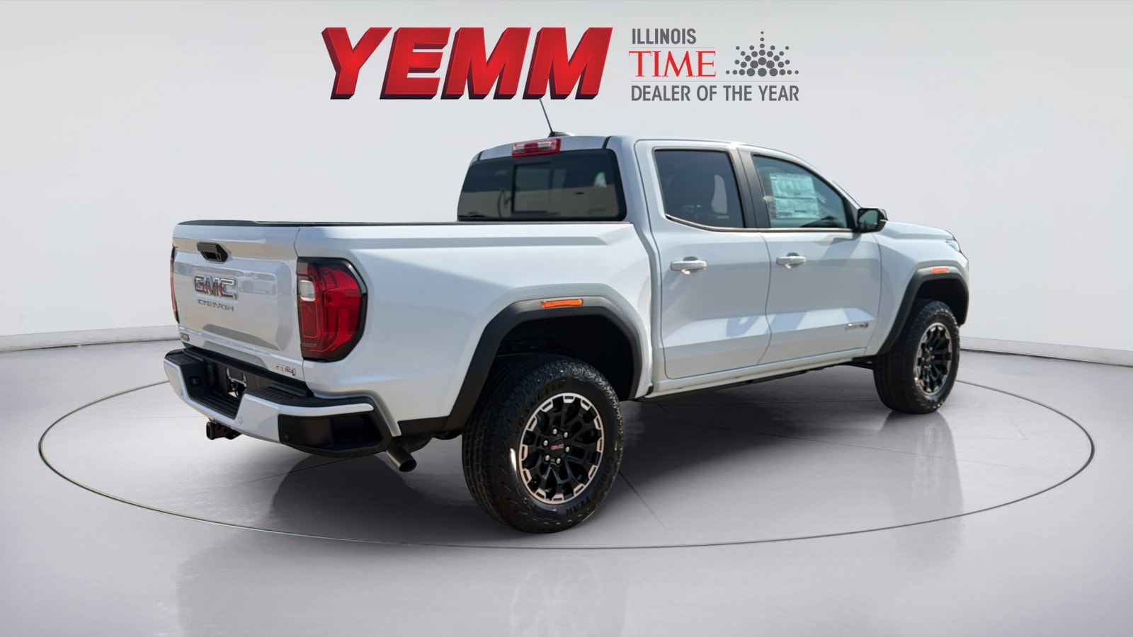 2026 GMC Canyon AT4 - Photo 8