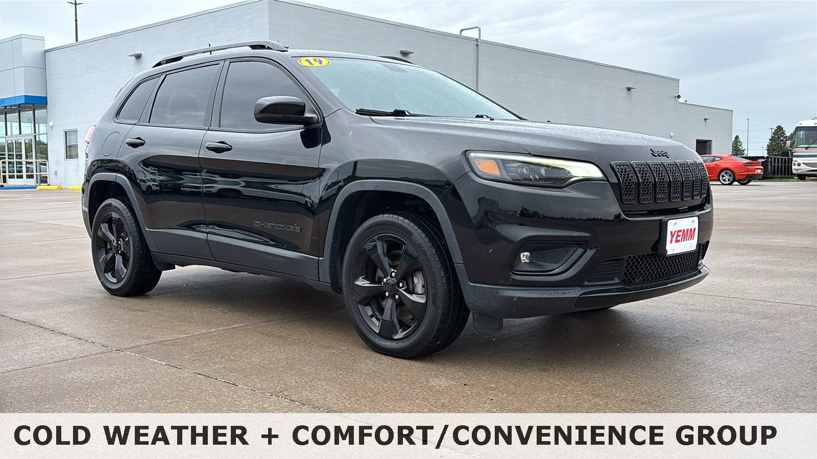 Used 2019 Jeep Cherokee Altitude with VIN 1C4PJMLX4KD299340 for sale in Galesburg, IL