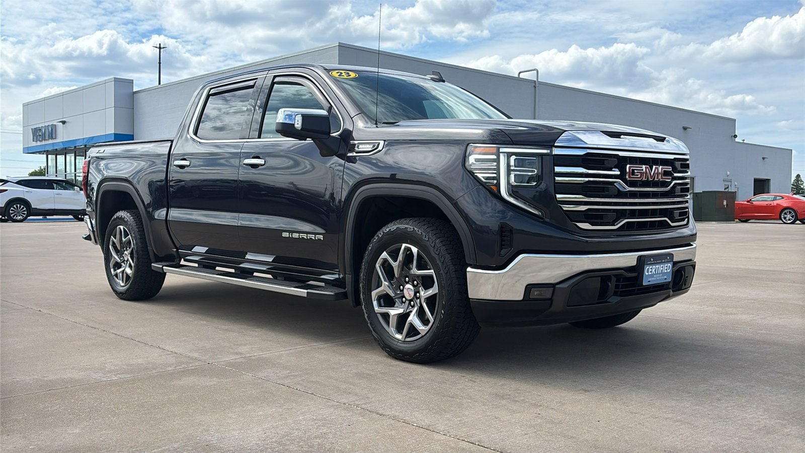 Certified 2023 GMC Sierra 1500 SLT with VIN 3GTUUDE82PG255332 for sale in Galesburg, IL