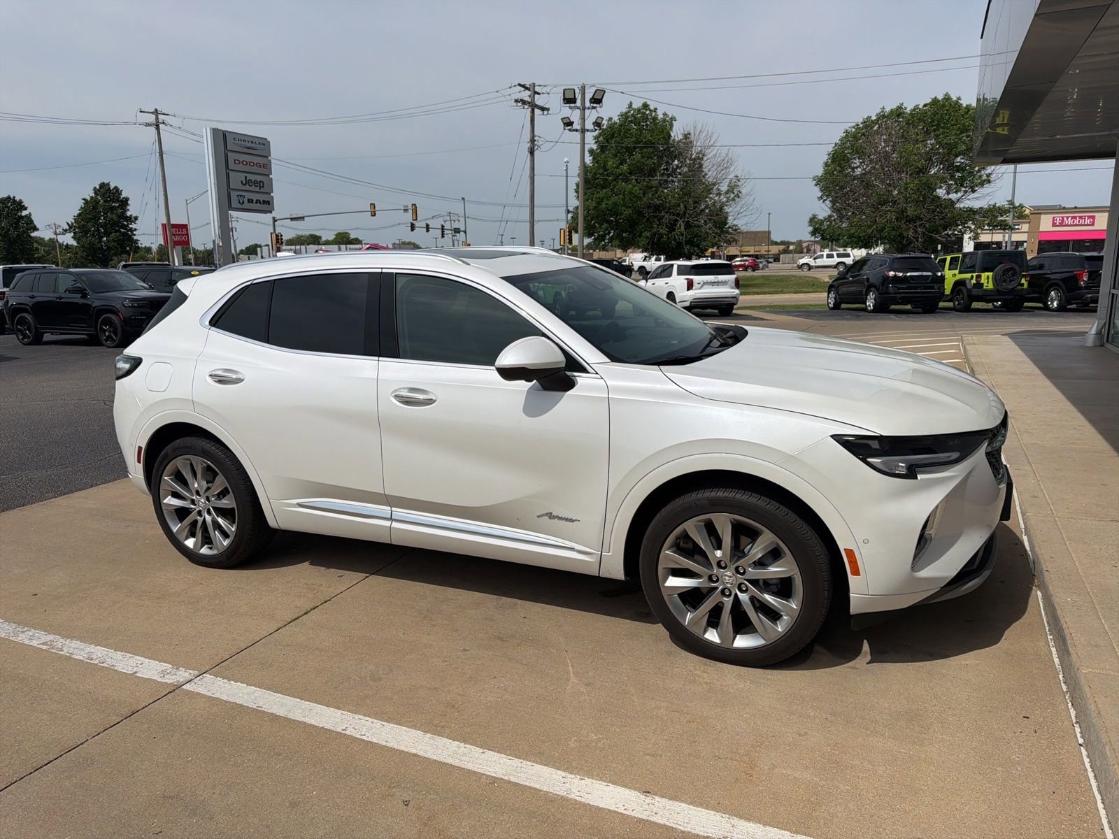 2023 Buick Envision Avenir FWD's photo