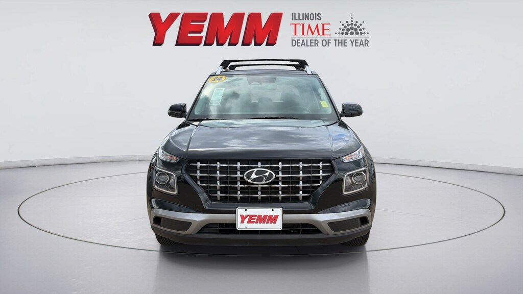 Used 2024 Hyundai Venue SEL SUV