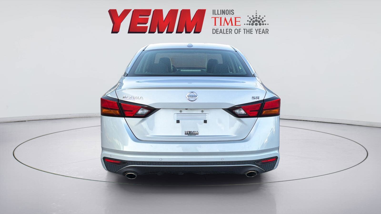 2022 Nissan Altima SR - Photo 10