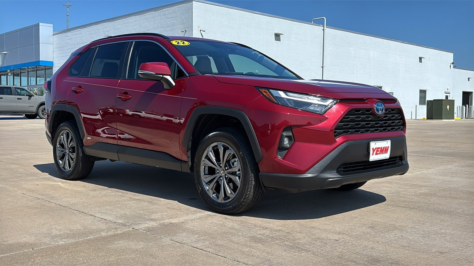 Used 2022 Toyota RAV4 XLE Premium with VIN 4T3B6RFVXNU073037 for sale in Galesburg, IL