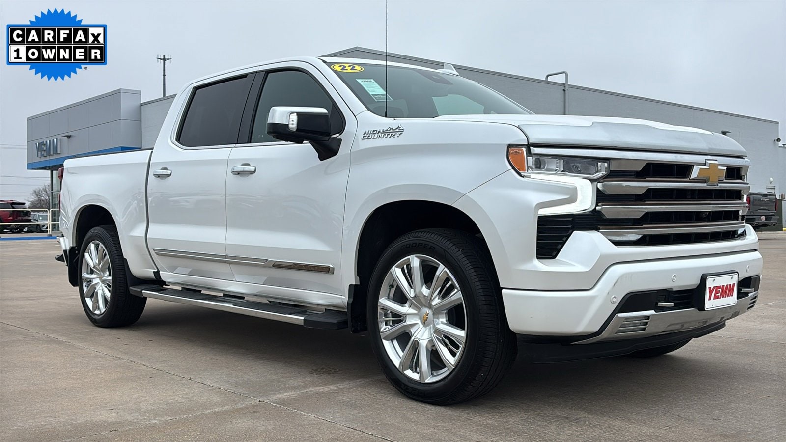 2022 Chevrolet Silverado 1500 High Country's photo