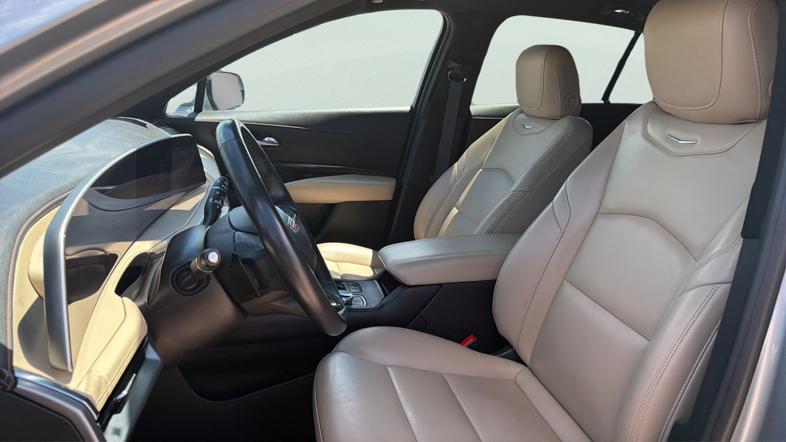 2024 Cadillac XT4 Premium Luxury - Photo 3