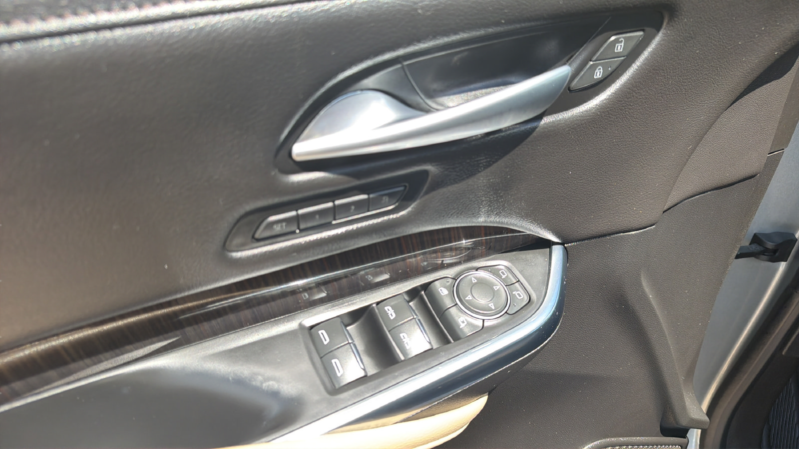 2024 Cadillac XT4 Premium Luxury - Photo 22