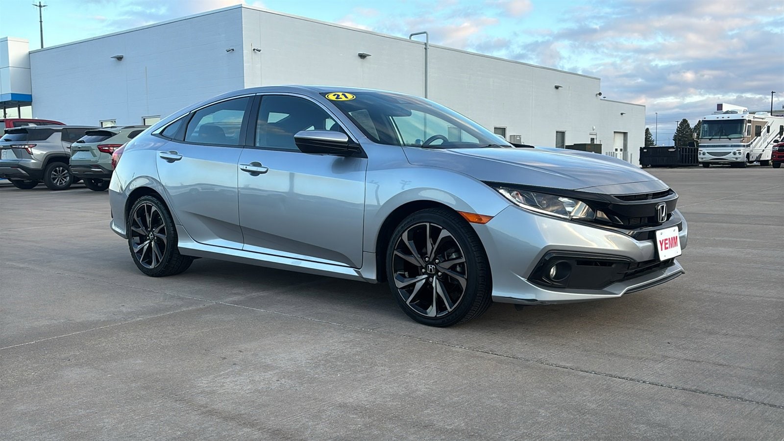 Used 2021 Honda Civic Sport with VIN 2HGFC2F83MH519539 for sale in Galesburg, IL