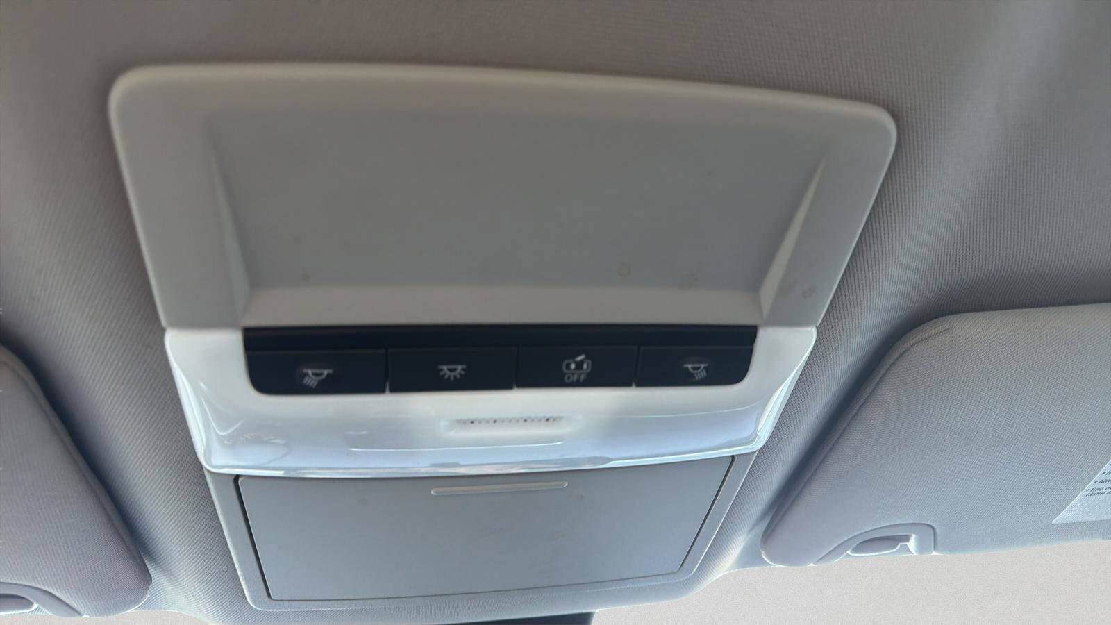 2022 Nissan Altima SR - Photo 20