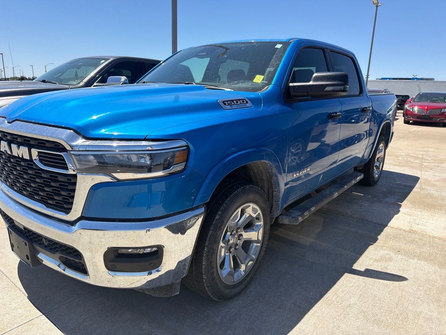 2025 RAM 1500 Big Horn/Lone Star 4x4 Crew Cab 5'7's photo