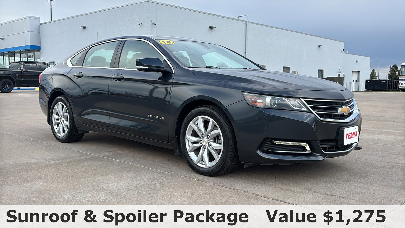 Used 2018 Chevrolet Impala 1LT with VIN 2G1105S34J9116181 for sale in Galesburg, IL