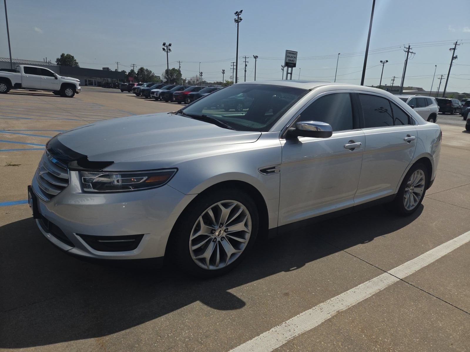2016 Ford Taurus Limited FWD's photo