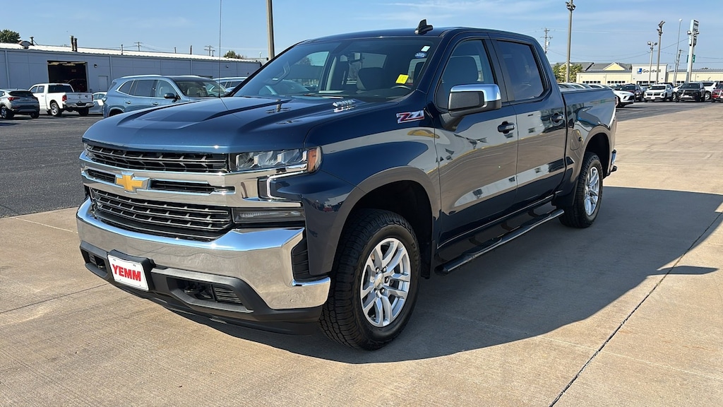Used 2022 Chevrolet Silverado 1500 LTD LT Truck Crew Cab
