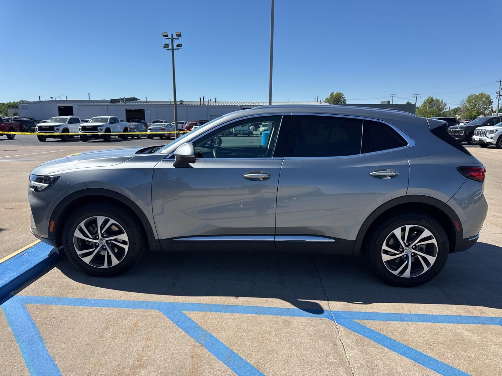 2023 Buick Envision Essence AWD's photo