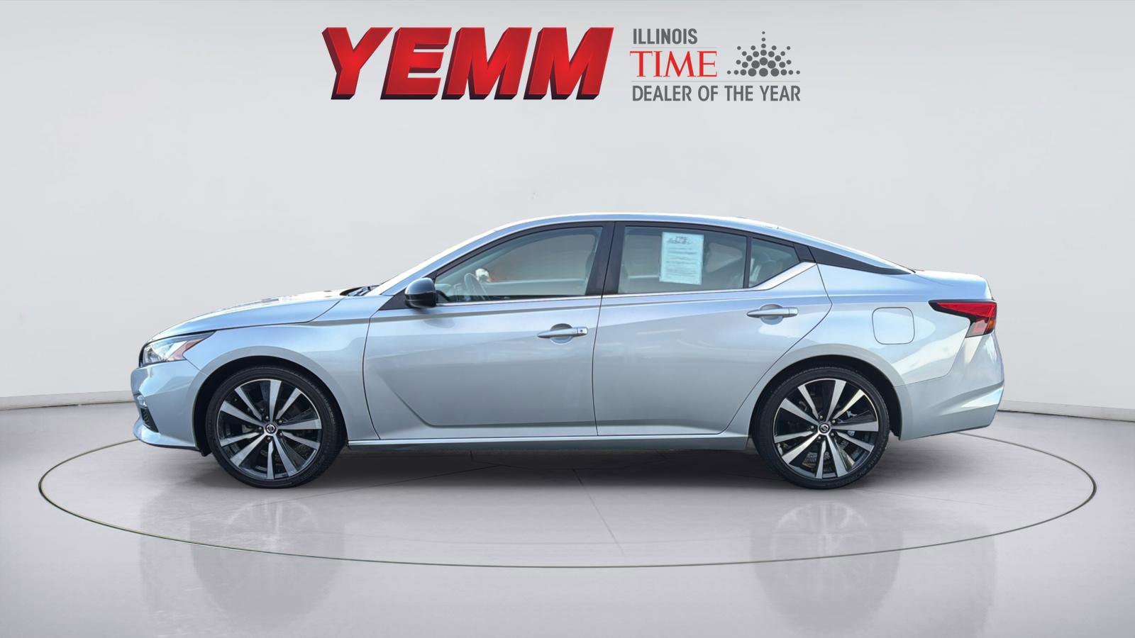 2022 Nissan Altima SR - Photo 8