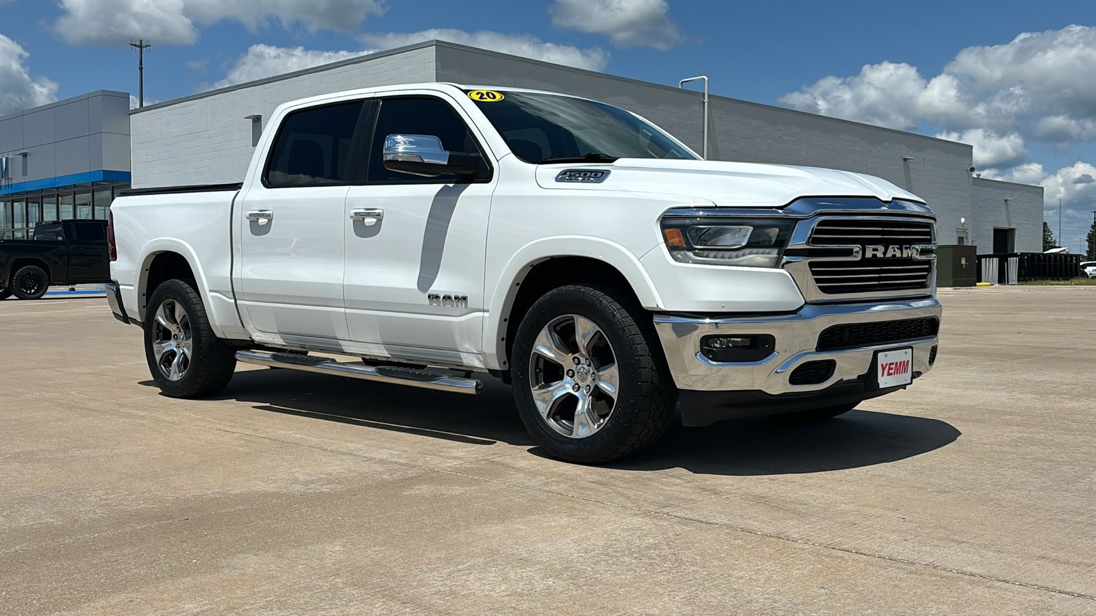 Used 2020 RAM Ram 1500 Pickup Laramie with VIN 1C6SRFJT5LN208190 for sale in Galesburg, IL