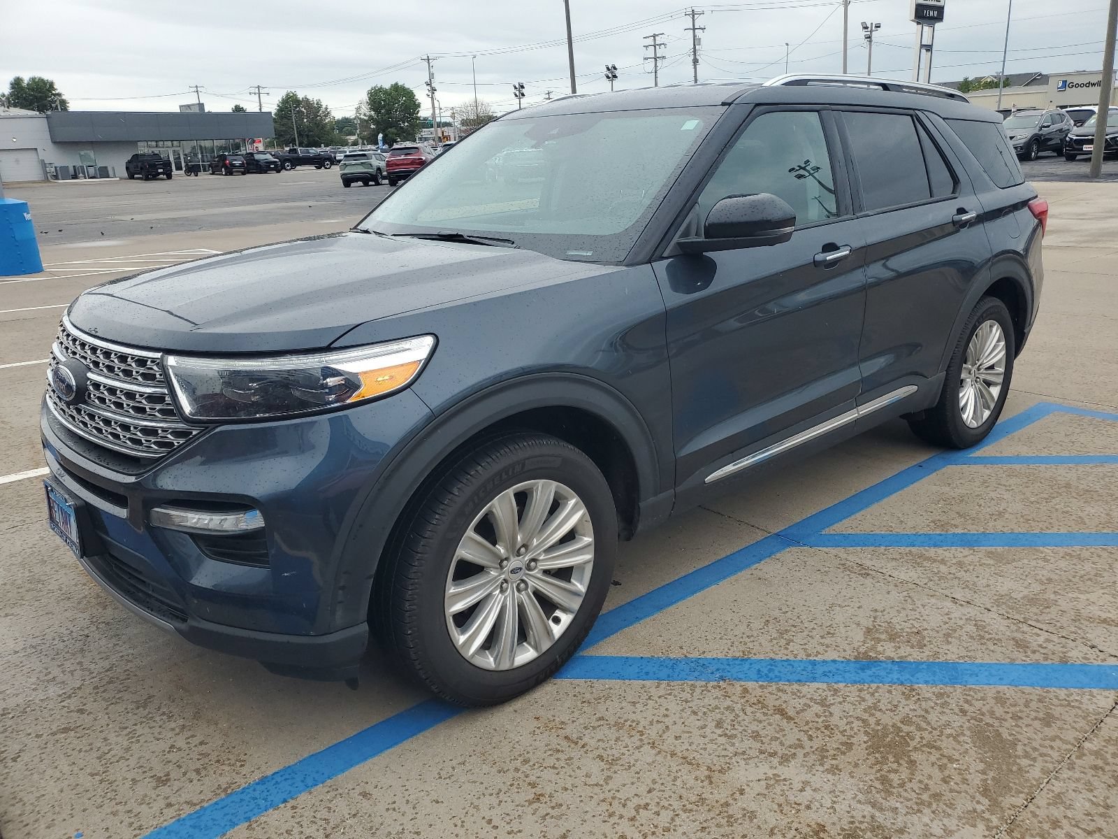 2022 Ford Explorer Limited 4WD's photo
