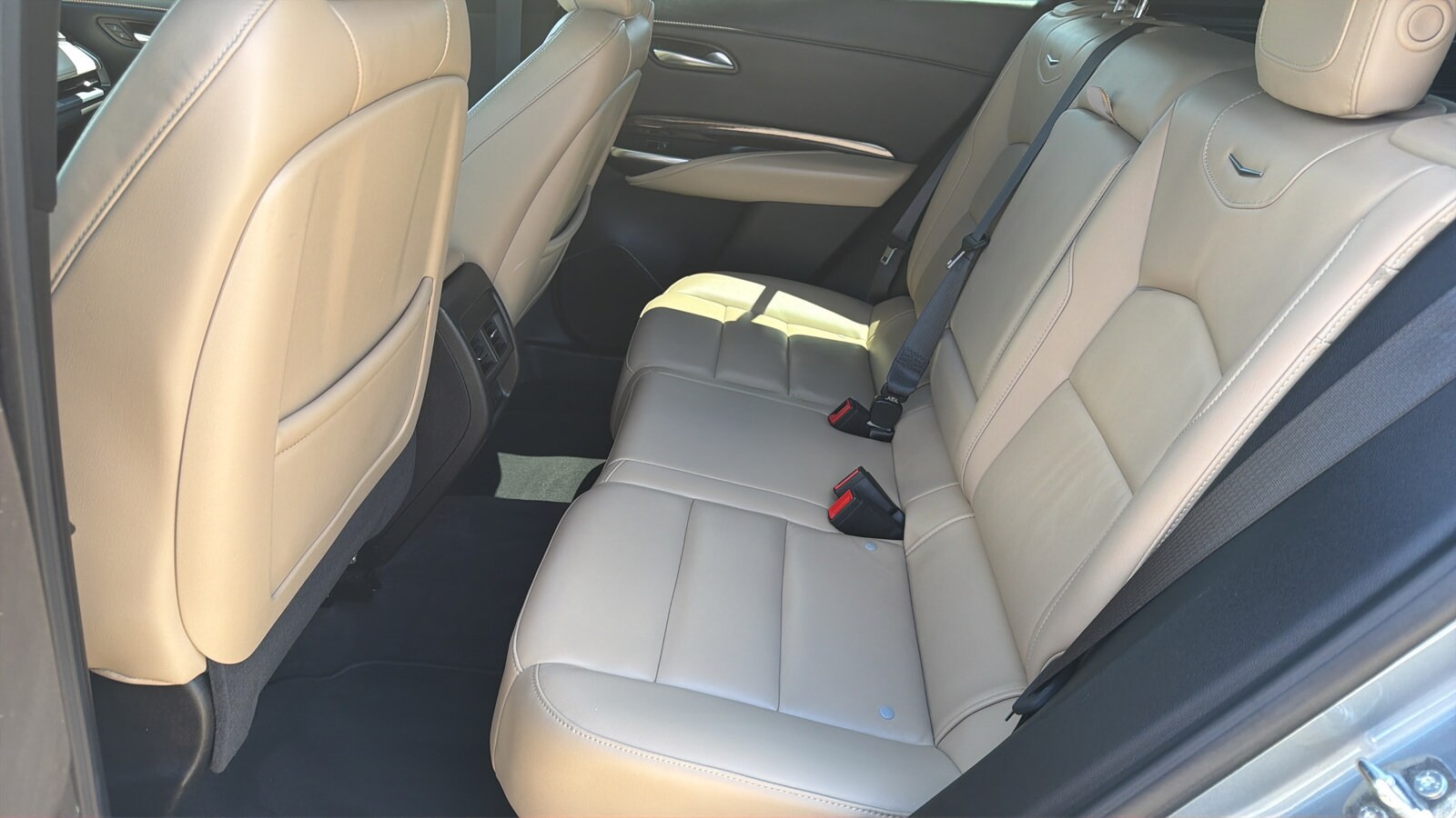 2024 Cadillac XT4 Premium Luxury - Photo 22