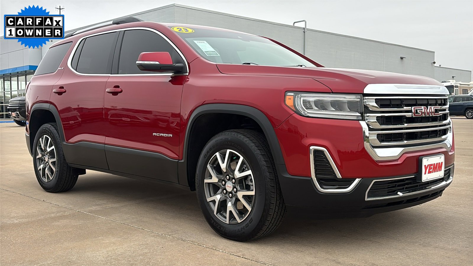 2023 GMC Acadia SLE's photo