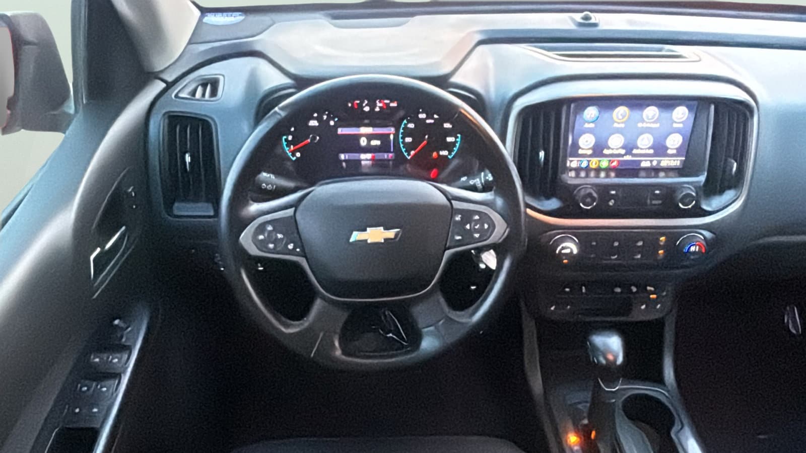 2022 Chevrolet Colorado Z71 - Photo 11