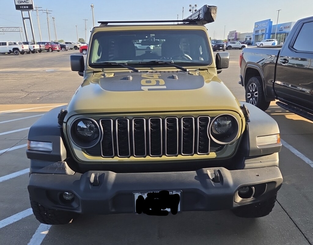 Used 2025 Jeep Wrangler Sport SUV