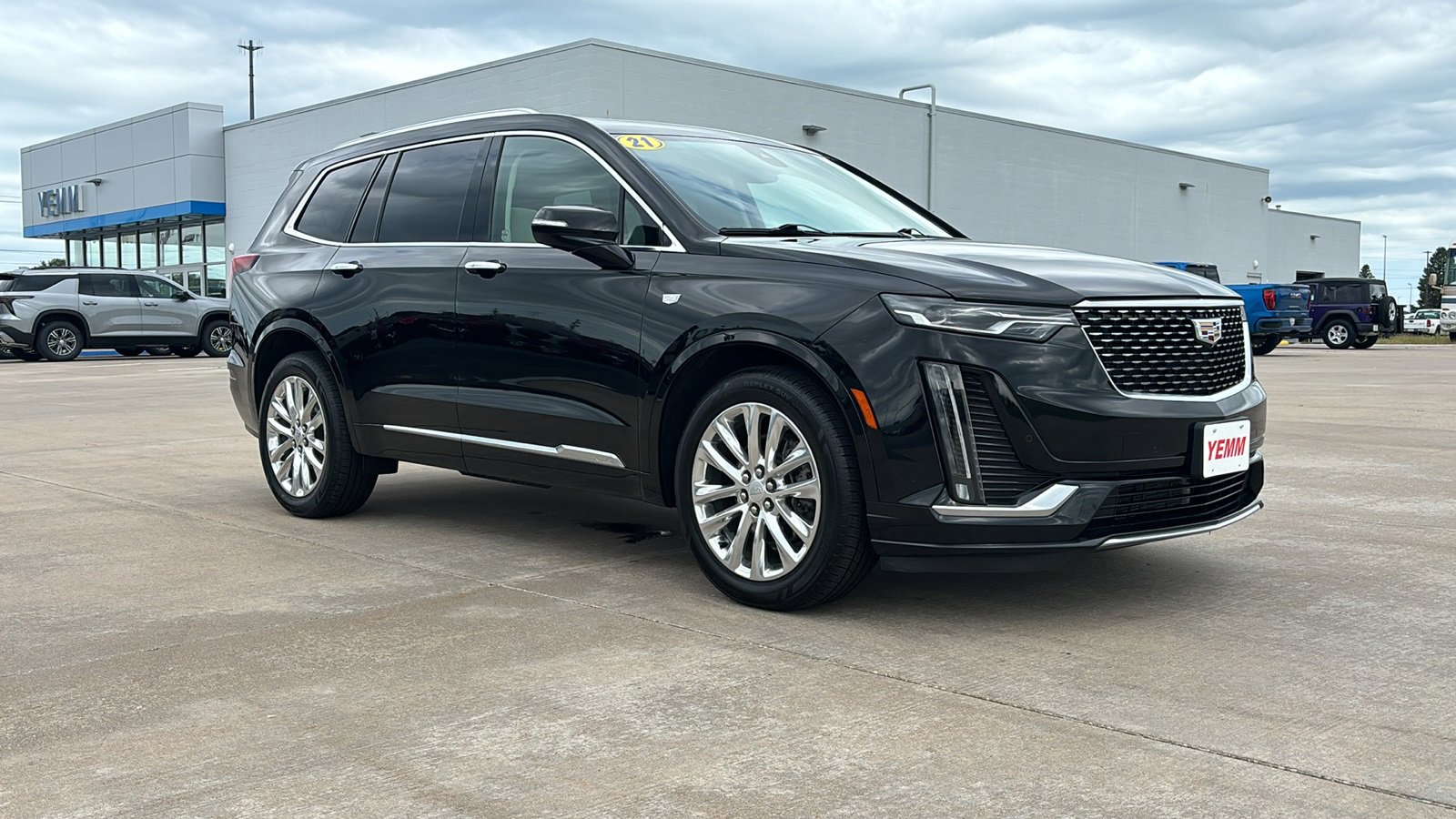 Used 2021 Cadillac XT6 Premium Luxury with VIN 1GYKPCRS6MZ112291 for sale in Galesburg, IL