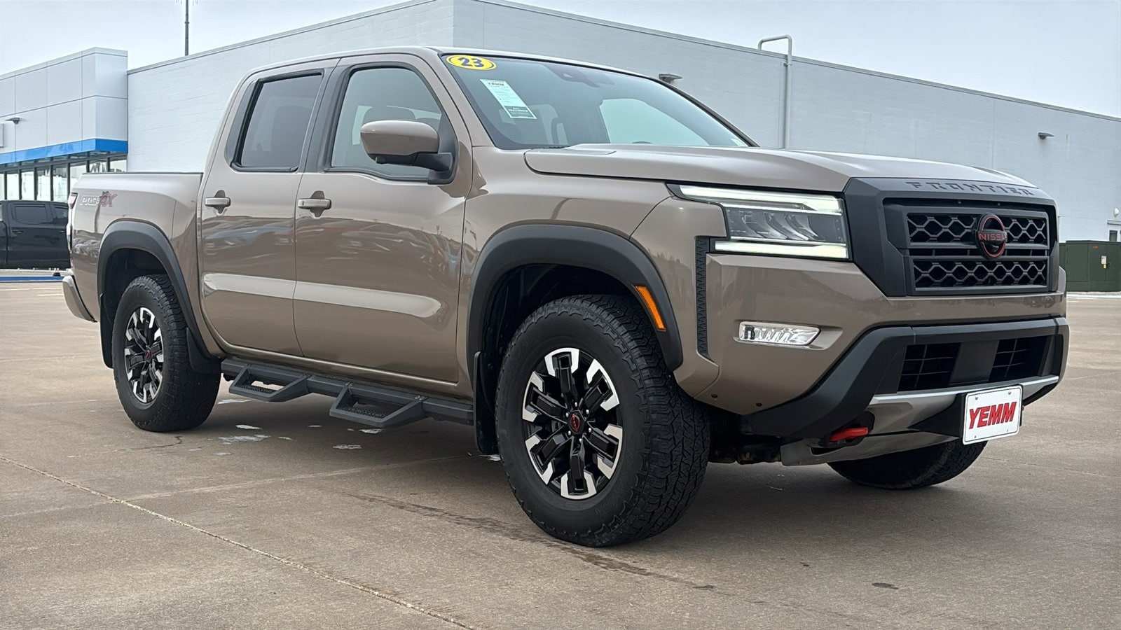 2023 Nissan Frontier PRO-4X's photo