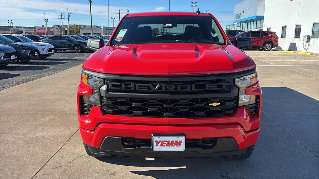 New 2026 Chevrolet Silverado 1500 Custom Truck