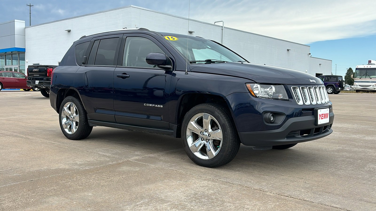 Used 2015 Jeep Compass Latitude with VIN 1C4NJCEB9FD191160 for sale in Galesburg, IL