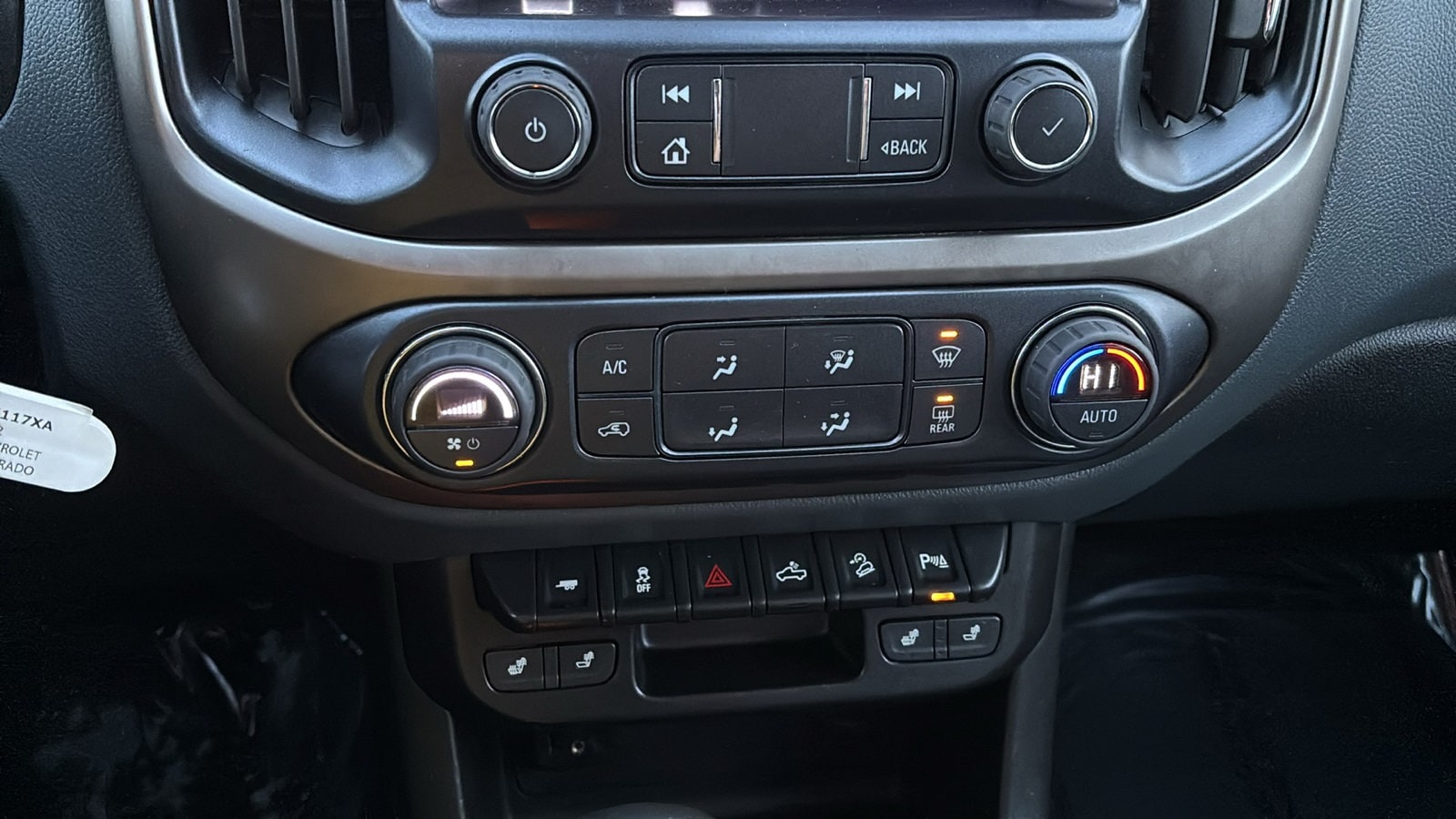 2022 Chevrolet Colorado Z71 - Photo 12