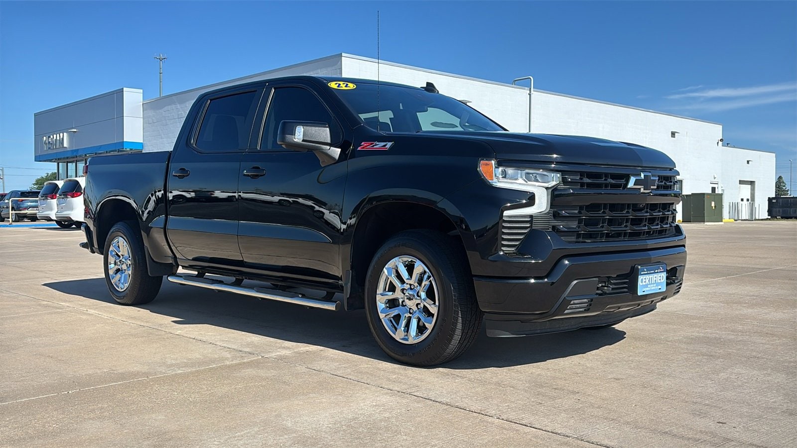 Certified 2022 Chevrolet Silverado 1500 RST with VIN 1GCUDEEDXNZ528159 for sale in Galesburg, IL