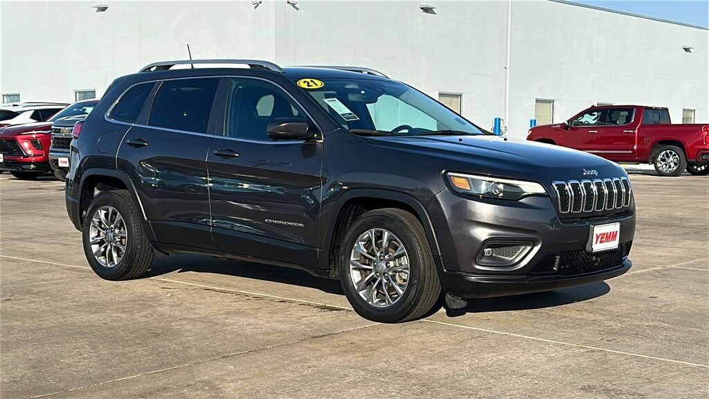 Used 2021 Jeep Cherokee Latitude Plus SUV