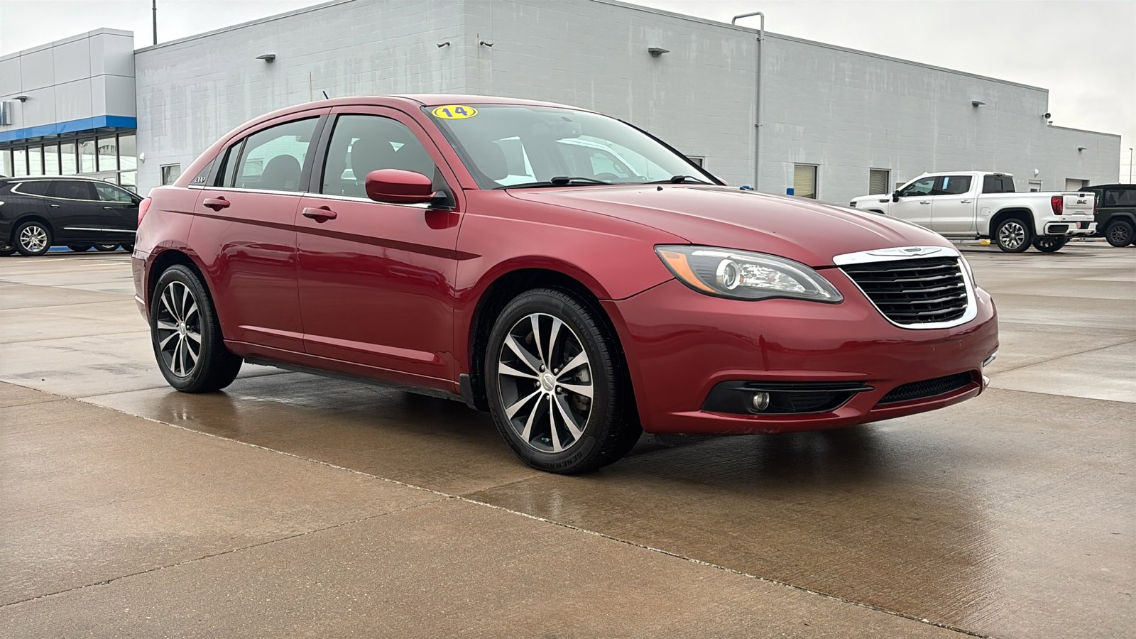 Used 2014 Chrysler 200 Touring with VIN 1C3CCBBGXEN198594 for sale in Galesburg, IL