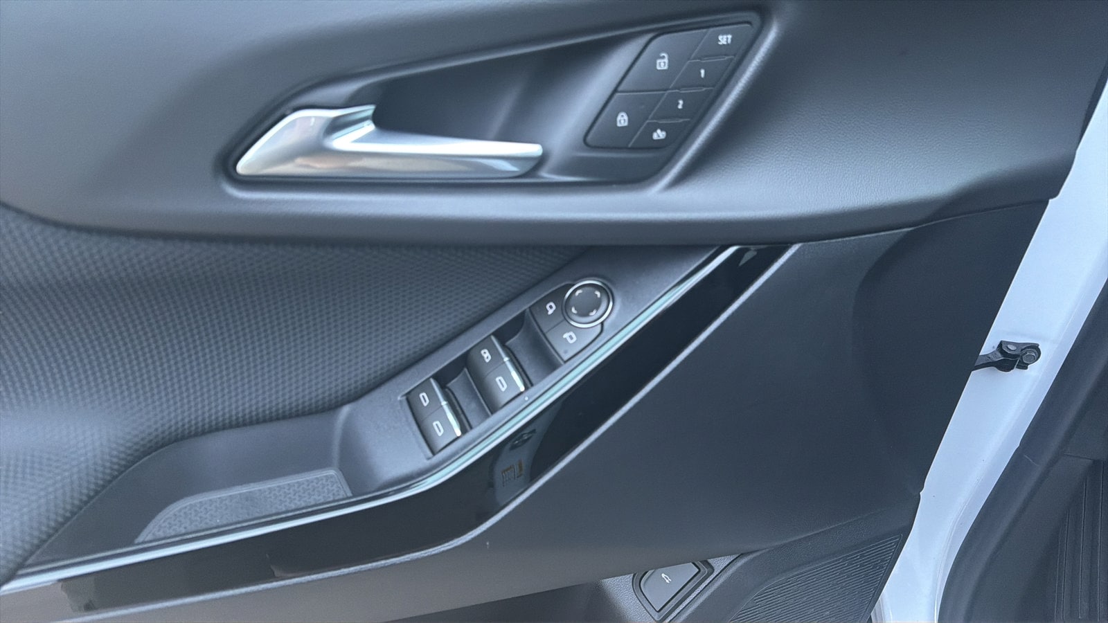 2026 Chevrolet Equinox RS - Photo 24