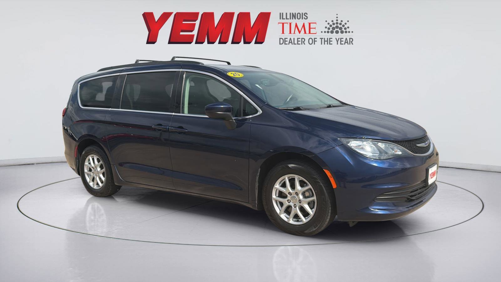 2020 Chrysler Voyager LXI's photo