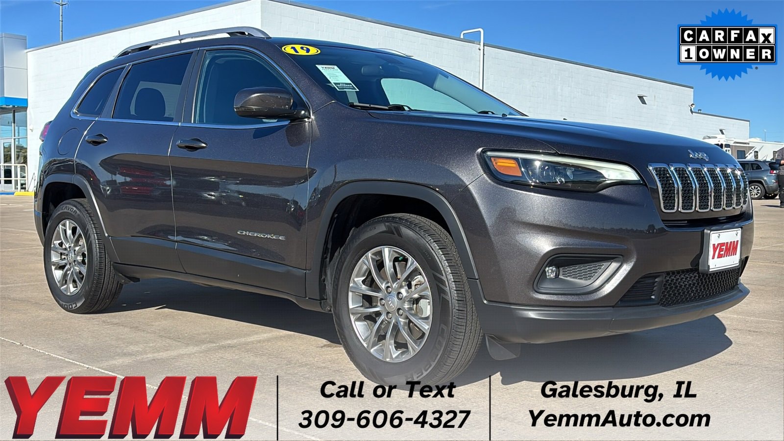 2019 Jeep Cherokee Latitude Plus's photo