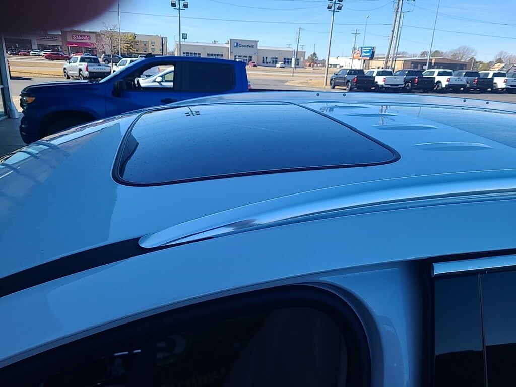 Used 2023 Buick Enclave Essence SUV