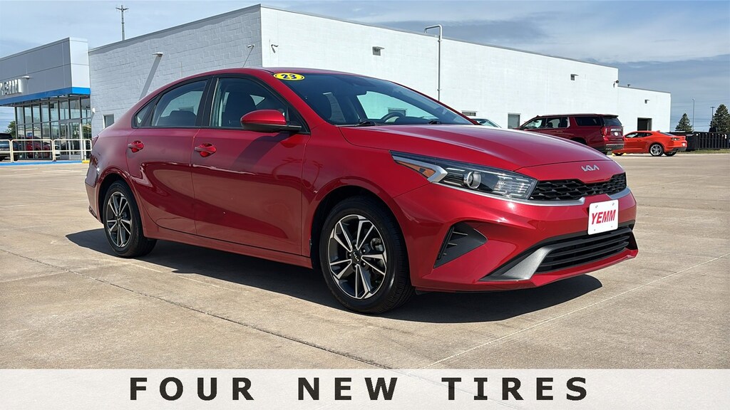 Used 2023 Kia Forte LXS Sedan