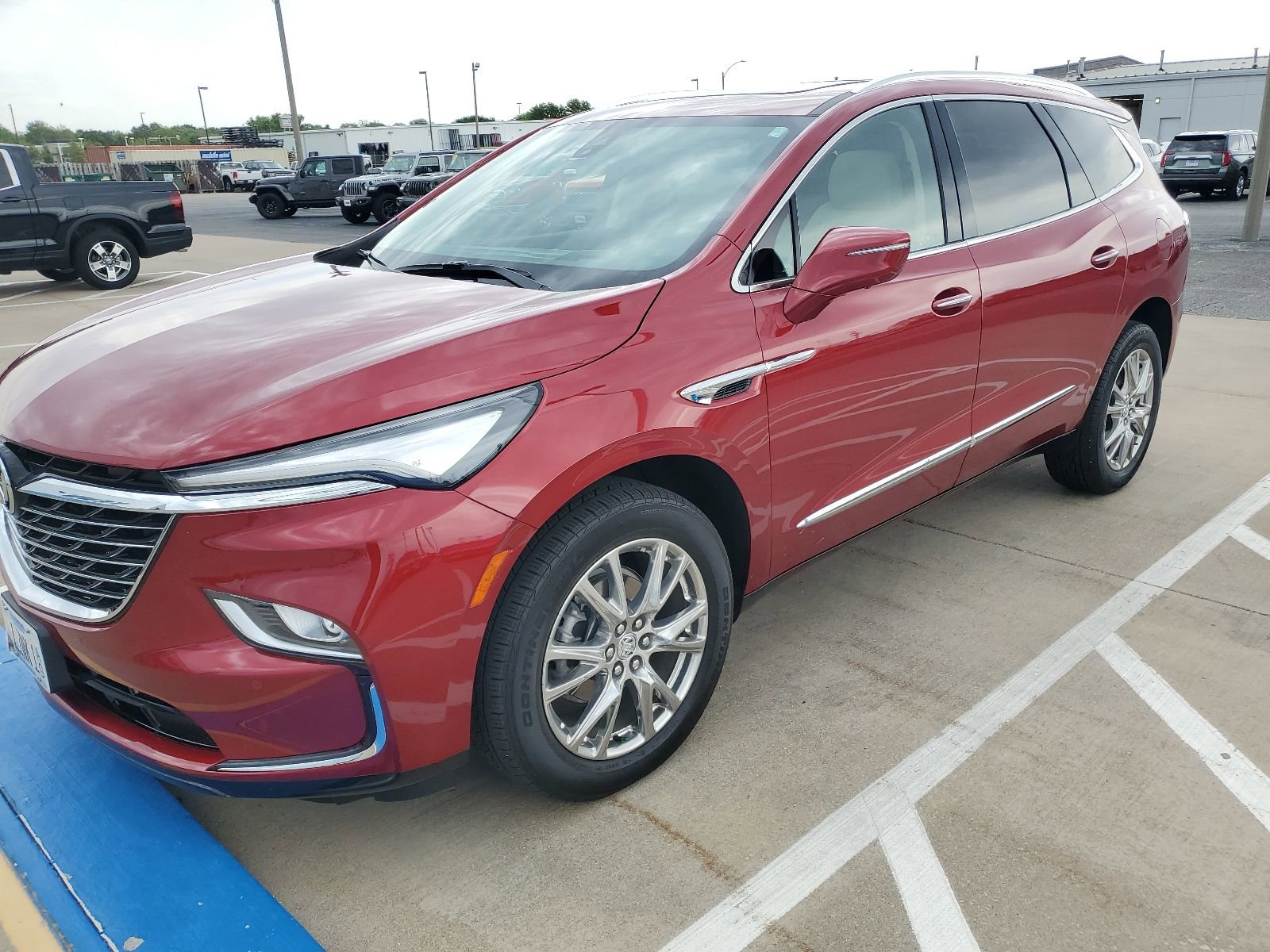 2023 Buick Enclave Premium's photo