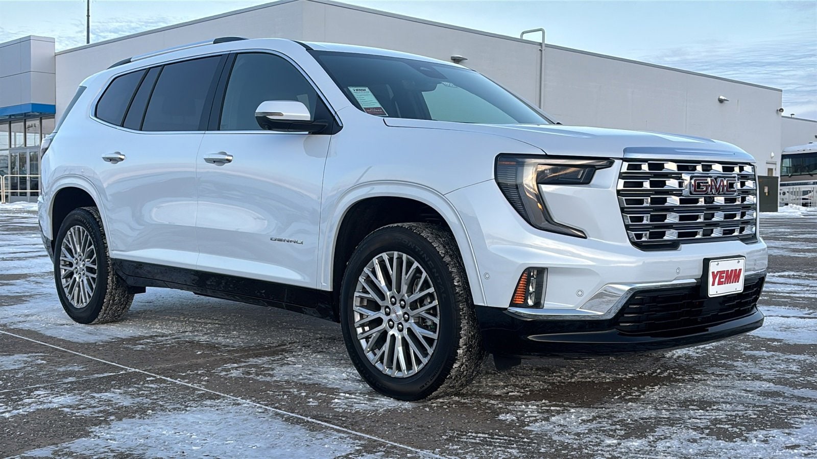 2026 GMC Acadia Denali's photo