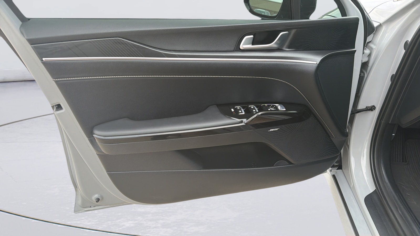 2025 Kia K5 GT-Line - Photo 21