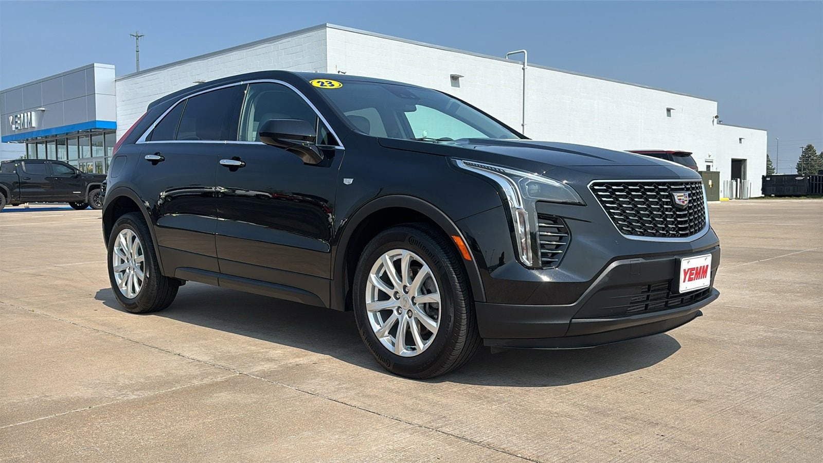 Used 2023 Cadillac XT4 Luxury with VIN 1GYAZAR45PF175433 for sale in Galesburg, IL
