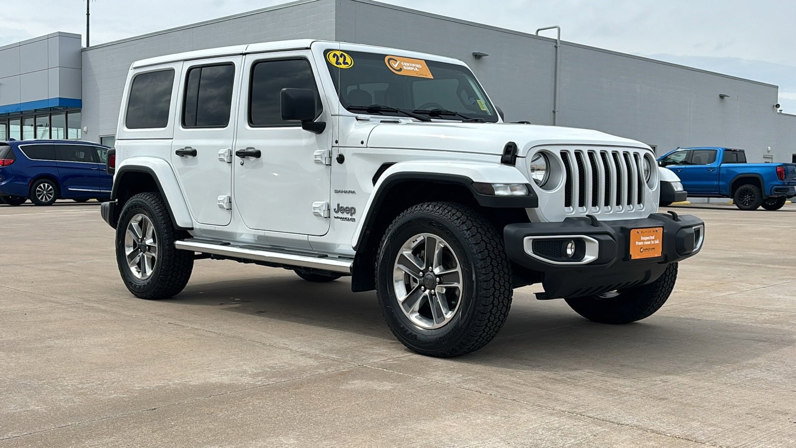 Used 2022 Jeep Wrangler Unlimited Sahara with VIN 1C4HJXEG8NW235734 for sale in Galesburg, IL