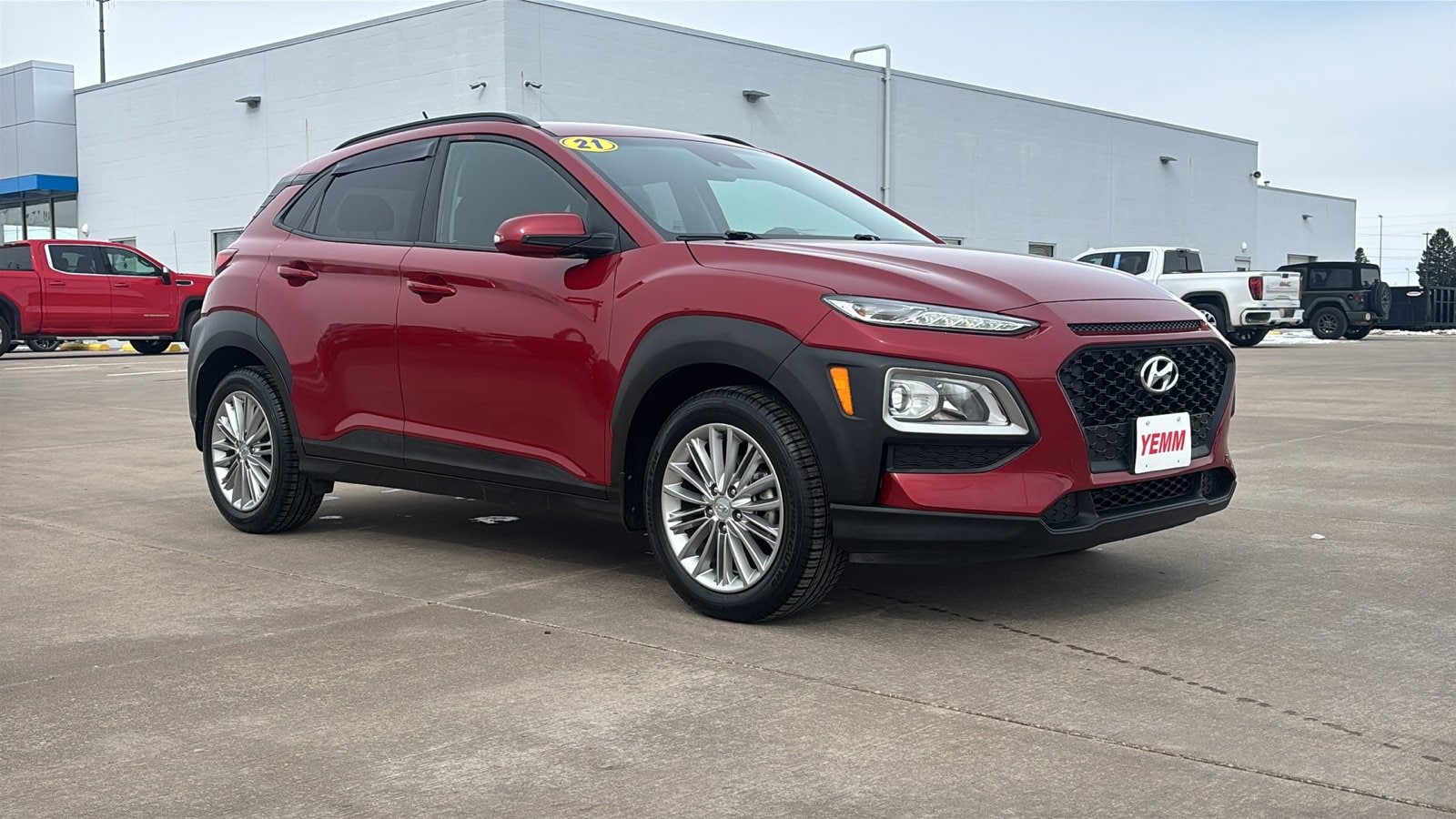 Used 2021 Hyundai Kona SEL with VIN KM8K22AA1MU695055 for sale in Galesburg, IL