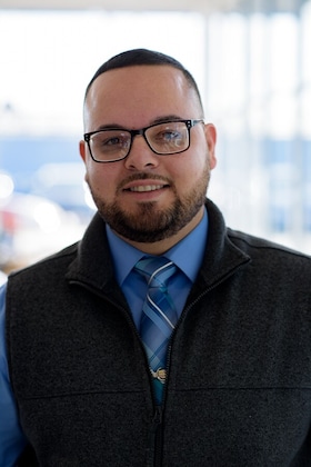 Staff member Dustin Cardenas from ID_553d7cb53864