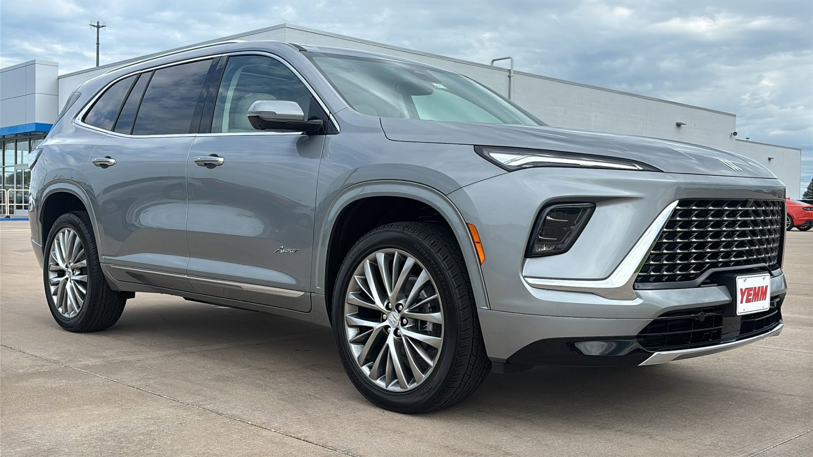 2025 Buick Enclave Avenir's photo