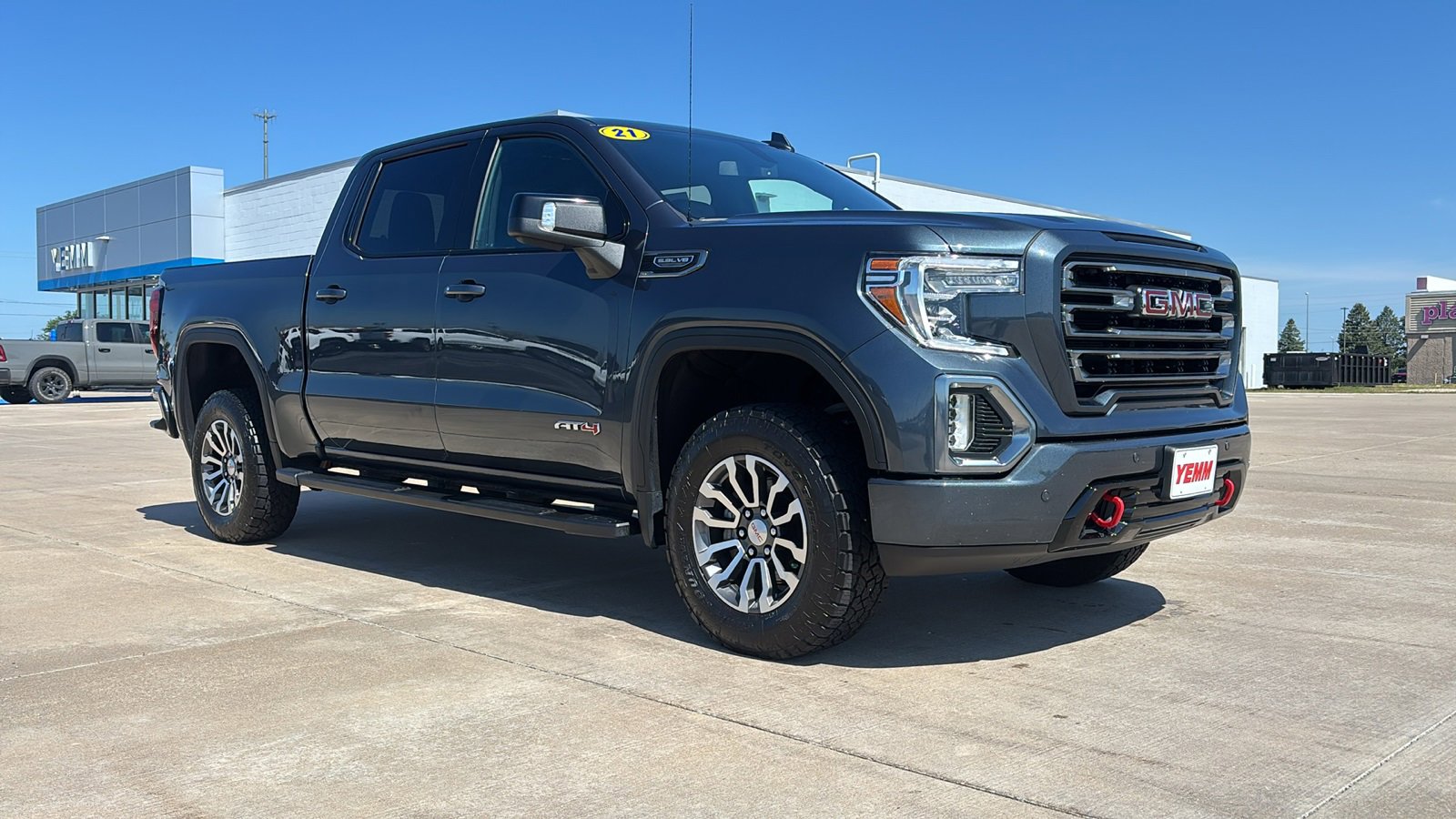 Used 2021 GMC Sierra 1500 AT4 with VIN 3GTP9EED6MG193950 for sale in Galesburg, IL