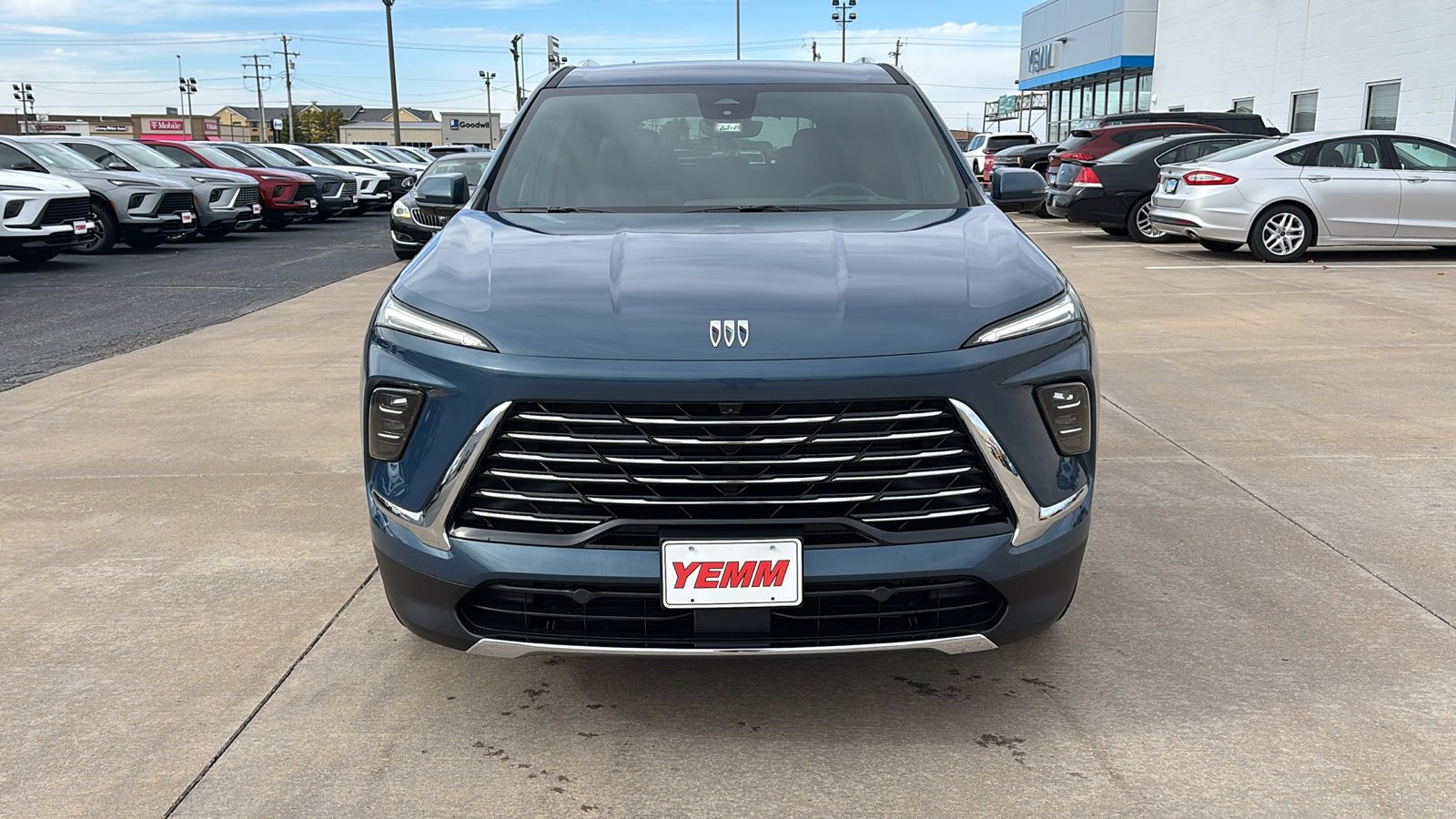 2026 Buick Enclave Preferred photo 2